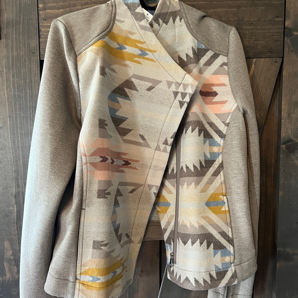 Pendleton Aztec Jacket - NWT - Large
